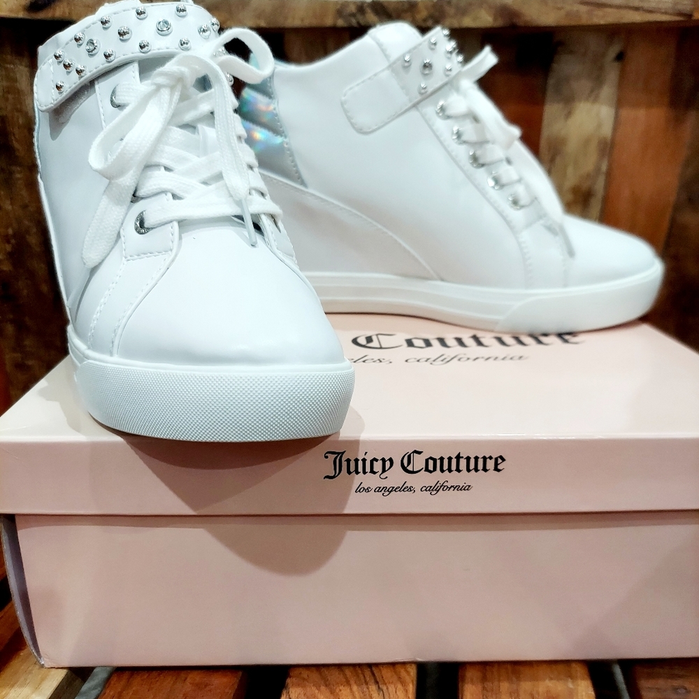 Juicy Couture Wedge JazzUp Shoes